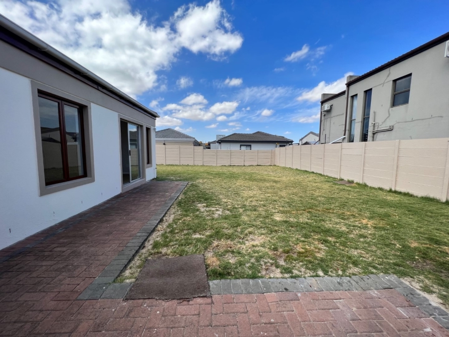 4 Bedroom Property for Sale in Parklands Western Cape